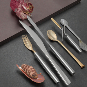 Couteaux de table en acier inoxydable au design minimaliste, poli miroir, compatibles lave-vaisselle, couverts argentés pour les fêtes - Product Image 3
