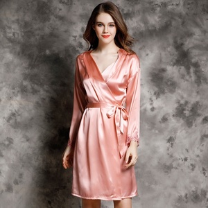 Camicia <span class=keywords><strong>da</strong></span> <span class=keywords><strong>notte</strong></span> <span class=keywords><strong>in</strong></span> <span class=keywords><strong>seta</strong></span> 100% <span class=keywords><strong>da</strong></span> donna per <span class=keywords><strong>la</strong></span> primavera estate manica lunga semplice pigiama solido accappatoio singolo abiti per <span class=keywords><strong>la</strong></span> casa - Product Image 1