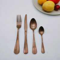 Allahome Stock Couverts Petites cuillères à quantité minimale de commande Fourchettes Couteaux Table à manger Set Couverts en cuivre Couverts en acier inoxydable