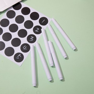 Stylos à <span class=keywords><strong>peinture</strong></span> à la craie à base d'eau blanche, pointe fine, séchage rapide, effaçables, marqueurs à la craie <span class=keywords><strong>pour</strong></span> les arts et le bricolage sur bois, verre, métal, plastique - Product Image 4