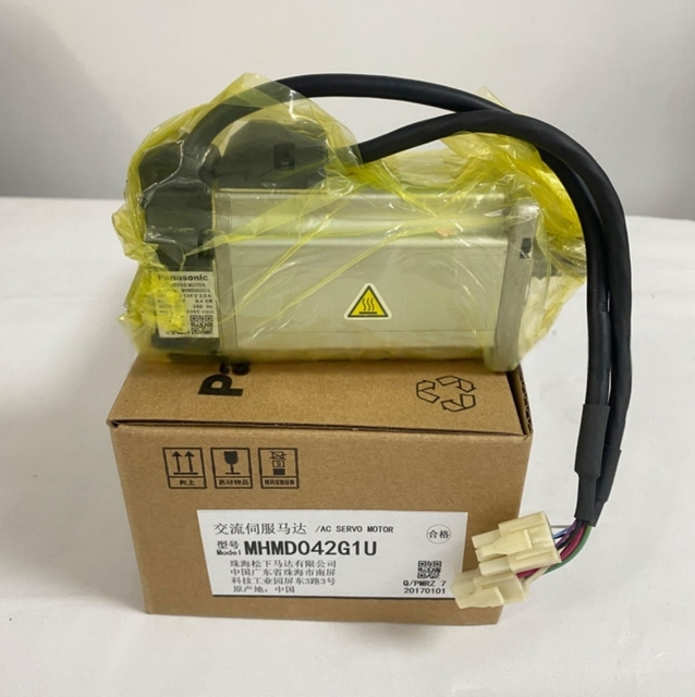 Original MHMD042G1U 400W Servo Motor Electronic Equipment Plastic Servo Motor in Stock
