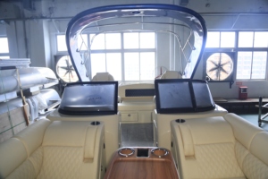 2025 bateau ponton <span class=keywords><strong>de</strong></span> sport renforcé en fibre <span class=keywords><strong>de</strong></span> verre pour les courses <span class=keywords><strong>de</strong></span> <span class=keywords><strong>kayak</strong></span> et les défis fluviaux Yacht à <span class=keywords><strong>voile</strong></span> pour le divertissement - Product Image 5