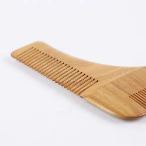 Peigne à cheveux en bois naturel pour hommes, marque privée, usage domestique, pour le modelage de la moustache - Product Image 3