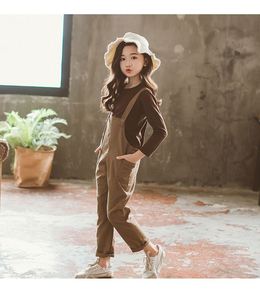 Petits articles à succès pour enfants : T-shirt et pantalon imprimés kaki marron pour fille - Product Image 5