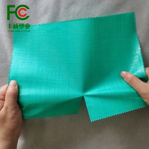 Bâche imperméable HDPE résistante verte de 195g protégée contre les UV de 6*20m pour la culture de fraises et la couverture d'abri de toit - Product Image 2