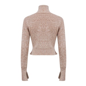 Pull en maille côtelée asymétrique haut de gamme pour femme avec boutons et fermeture éclair, collection automne, fabrication sur mesure ODM pour marque - Product Image 2