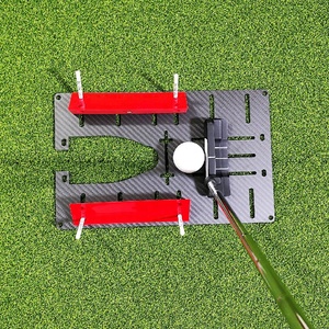 แผ่นคาร์บอนไฟเบอร์กันลื่นสำหรับฝึกซ้อมพัตต์กอล์ฟ SwingPerfect พร้อมบล็อกสามเหลี่ยมซิลิโคนสำหรับฝึกการเลี้ยงลูกกอล์ฟ - Product Image 3