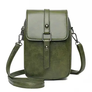 Kadınlar için yeni telefon çantası sınır ötesi yumuşak PU deri postacı çantası basit moda ışık küçük kare omuzdan askili çanta rahat bayan