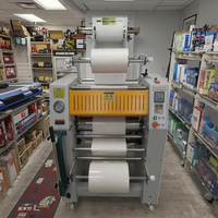 Laminateur hydraulique chauffant rouleau à rouleau Paragon DSG-720Y, largeur max. 720 mm, vitesse 0~20 m/minute, puissance de chauffage 5400 W, prix usine