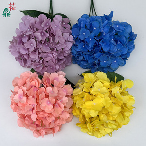 Hydrangeas artificiels en soie faits à la main, décoration de mariage, bouquet à 27 pétales et cinq têtes pour allée et arrangement mural d'hôtel - Product Image 1