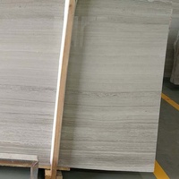Carreaux de marbre naturels de veines de bois de teck blanc de source fiable coupés à la taille