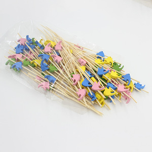Jiale - Palillos de Madera Creativos para Frutas, 100 Unidades, Decorativos, con Forma de Cactus, Piña, Fresa y Plátano, para Fiestas - Product Image 3