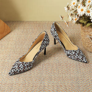 Zapatos Unisex de Tacón Bajo con Punta Puntiaguda, de Cuero Genuino, Diseño Calado, Estilo Moderno 2026, Cómodos y Resistentes al Agua - Product Image 2