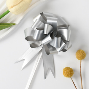 Nouvelle boule de Noël 2026 en aluminium mat plaqué, multi-sections, motif floral, avec ruban, pour cadeaux et fournitures de fête - Product Image 4