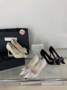 <span class=keywords><strong>Con</strong></span> fiocco <span class=keywords><strong>bianco</strong></span> in maglia di cristallo <span class=keywords><strong>con</strong></span> tacchi alti femminili décolleté Sexy da ballo <span class=keywords><strong>con</strong></span> <span class=keywords><strong>tacco</strong></span> sottile e punta - Product Image 5