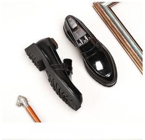 Zapatos de boda para hombre 2026 de diseñador, transpirables, suaves, ligeros, hechos a medida, de oficina, de carrera, con parte superior de cuero genuino y cierre sin cordones. - Product Image 3