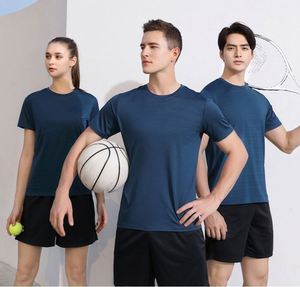 เสื้อยืดคอกลมแขนสั้น 180gsm พิมพ์โลโก้ตามสั่ง สำหรับผู้หญิงและผู้ชาย แห้งเร็ว เหมาะสำหรับออกกำลังกาย วิ่ง ฟิตเนส และเล่นกีฬา - Product Image 4