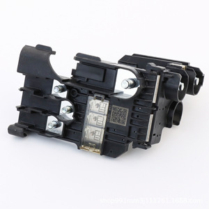 38240T5A ซ็อกเก็ตขั้วแบตเตอรี่สำหรับฮอนด้า ฟิต เวเซล เอชอาร์วี ซิตี้ 70A 80A ประเภทสกรูพลาสติก 1P - Product Image 4
