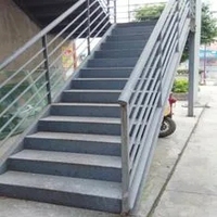 Escalier en spirale en acier préfabriqué personnalisé, escalier circulaire en métal écologique pour l'extérieur, idéal pour les bureaux et les villas