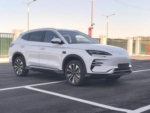 BYD <span class=keywords><strong>SONG</strong></span> PLUS EV 2025 USATO, Guida Intelligente, 520KM, Edizione Premium, 5 Porte, 5 Posti, SUV Compatto, Elettrico Puro, 2WD, Bianco su Beige - Product Image 3