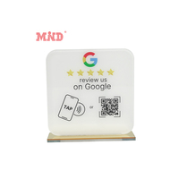 13.56Mhz NFC Affichage de table en acrylique de support d'hôtel programmable pour le marketing des médias sociaux