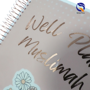 สมุดแพลนเนอร์รายวันแบบสันเกลียวโลหะเคลือบทอง ดีไซน์ส่วนตัว พิมพ์ลายตามสั่ง สำหรับสาวๆ - Product Image 3