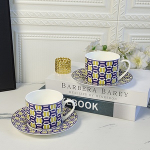 Juego de Taza y Platillo de Porcelana Europea de Lujo, Color Rojo y Azul, en Oferta - Product Image 6