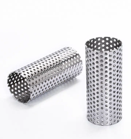 Tube filtrant en maille perforée en acier inoxydable, construction durable de 1 mm avec des trous de 3 mm pour une filtration à haut débit et une longue durée de vie