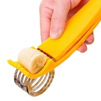 Op voorraad Handmatige RVS Worstensnijder Fruitseparator Bananen Snijder Creatieve Fruit- en Groentesnijder met mes
