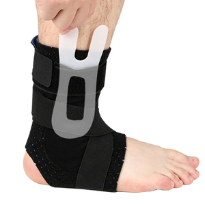 Attelle de cheville de compression à lacets, respirante, avec supports latéraux, pour le sport et la course, manchon stabilisateur de cheville ajustable et personnalisable - Product Image 1
