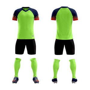 Maillots de football imprimés personnalisés à haute élasticité, respirants, à manches courtes, confortables pour l'été, adaptés aux longues séances d'exercice sportif - Product Image 3