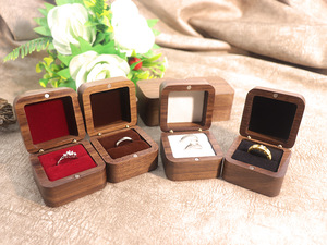 Caja de Anillo de Compromiso Cuadrada de 5.5mm, de Madera de Nogal Negro, para Regalo de Boda, Venta al Por Mayor - Product Image 6