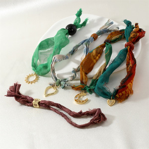 Nueva cuerda de seda exótica, personalizada, de moda, cuerda de mano satinada, Cuenta de vidrio antiguo de Nepal, pulsera de sol en forma de corazón de Luna - Product Image 1