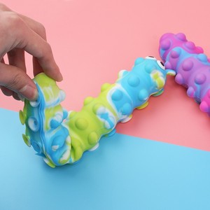 Jincan Venta al por Mayor Creatividad Nuevo Juguete Antiratas Pionero de Silicona 3D con Ventosa de Oruga, Juguete Musical de Burbujas con Ventosa y Rebote para Apretar - Product Image 4
