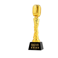 Concours de musique de chanteur personnalisé Concours de voix Gold Host Musical Note Microphone Concours de musique Souvenir Award Trophée en résine
