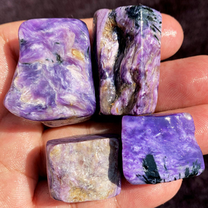 คริสตัลโฮล่า หินชารอยต์ดิบคุณภาพสูง น้ำหนัก 1 กก. ขายส่ง สำหรับตกแต่งบ้านและเป็นของขวัญวันวาเลนไทน์ - Product Image 5