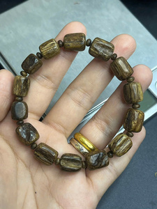 Pulsera de cuentas de madera de agar hecha a mano, cuentas de madera natural fragante, pulsera elástica, joyería para meditación, yoga y oración - Product Image 3