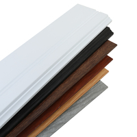 Plinthe de design d'intérieur en polystyrène blanc Plinthe de 2.44 mètres de long