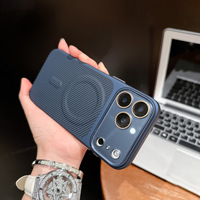 Étui de téléphone magnétique en PC texturé cuir carbone mat de luxe pour iPhone 17 13 14 15 16 ProMax avec protection d'objectif en verre