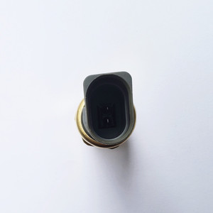 Nouveau capteur de pompe de direction assistée et pressostat d'huile applicable pour Golf Bora Jetta 1J0 919 081 - Product Image 4