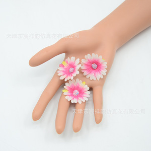 Fleurs artificielles en soie Dongchen Crafts, marguerites, diamètre 4 cm, fleurs de base pour décoration de mariage, accessoires de photographie - Product Image 2