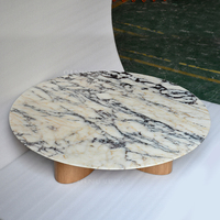 Table basse ronde moderne de luxe en marbre Calacatta Viola avec base en bois naturel en arc pour villa, salon, hall d'hôtel
