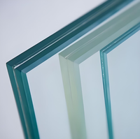 Verre plat double vitrage creux trempé transparent à haute transmission lumineuse, design moderne pour portes industrielles et résidentielles