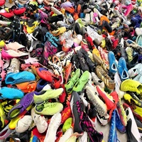 Chaussures d'occasion S25 en gros, chaussures de marque d'occasion, chaussures de football internationales, chaussures de seconde main de qualité supérieure