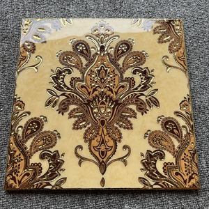 Azulejos <span class=keywords><strong>de</strong></span> Porcelana Esmaltada Dorada <span class=keywords><strong>de</strong></span> Gran Diseño Comercial Golden Ceramics con Franja Dorada <span class=keywords><strong>para</strong></span> Baño, Sala <span class=keywords><strong>de</strong></span> Estar, <span class=keywords><strong>Pared</strong></span> y Piso - Product Image 6