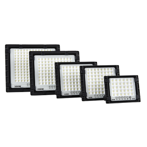 Reflectores LED Solares para Exteriores 2025, Resistentes al Agua IP65, 30W 50W 100W 150W 200W 300W, Lámparas Solares de Alta Potencia CET-105B - Product Image 1
