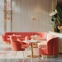 Café- und Restaurant-Möbel: Halbkreisförmiger, Gebogener, Runder Marmor-Tisch, Langlebige, Moderne, Luxuriöse Kaffeehaus-Sitzgruppe mit Stühlen und Sofa