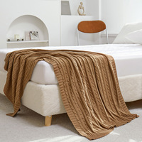 Couverture de sieste pour le bureau à domicile, châle torsadé classique, couverture de canapé tricotée de style nordique, luxueuse et raffinée