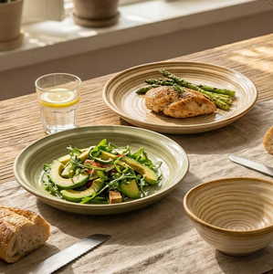 Plato Redondo de Cerámica Estilo Japonés de 8.2 Pulgadas, Esmaltado en Horno, con Textura Acanalada, para Restaurante u Hogar, para Bistec o Ensalada - Product Image 4