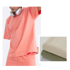 เสื้อยืดผู้ชายทรงบ็อกซี่ คอกลม แขนสั้น ผ้าคอตตอนถักคุณภาพสูง 100% ระบายอากาศได้ดี พร้อมโลโก้พิมพ์นูน - Product Image 3